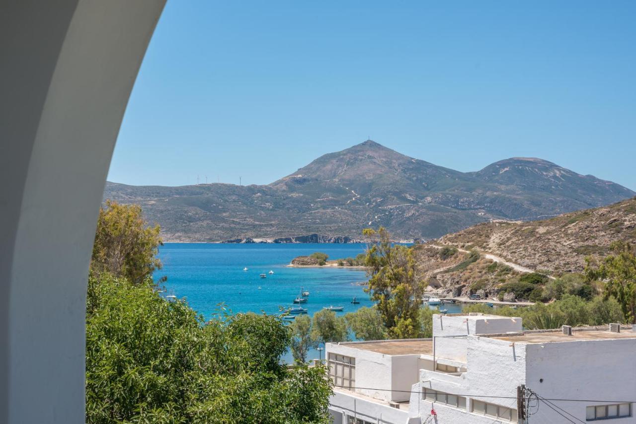 Areti'S Milos Guesthouses 아다마스 외부 사진